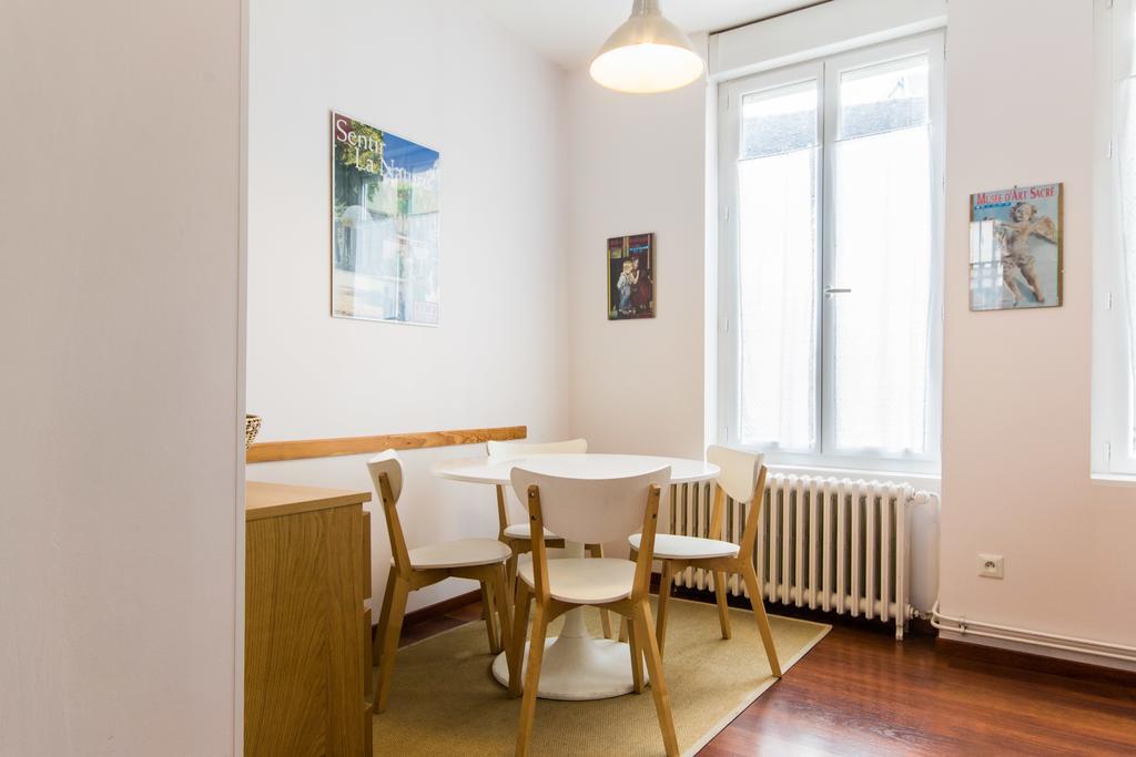 Ferienwohnung Le Pasteur Dijon Zimmer foto